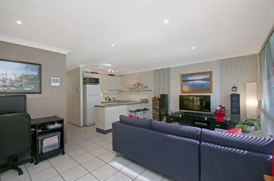 Third view of Homely villa listing, 7/166 Albany Street, Point Frederick NSW 2250