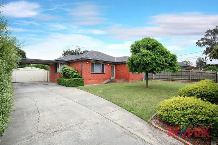 17 Charles Avenue, Hallam VIC 3803