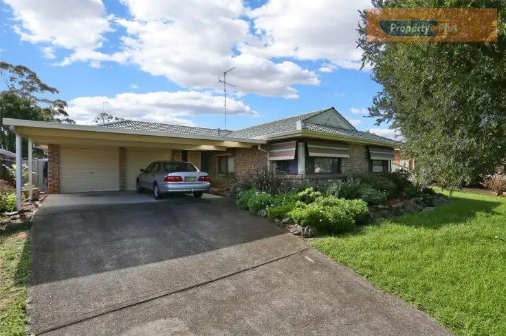 15 Chatsworth Road, St Clair NSW 2759