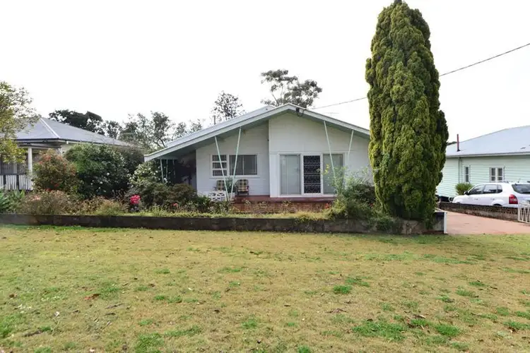 33 Tolmie Street, South Toowoomba QLD 4350