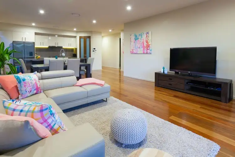 Seventh view of Homely house listing, 8 Valley Circuit, Kuraby QLD 4112