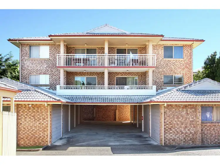 Main view of Homely unit listing, 4/31 Crown Street, Holland Park West QLD 4121