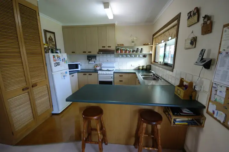 Second view of Homely house listing, 305 Victoria St, Deniliquin NSW 2710