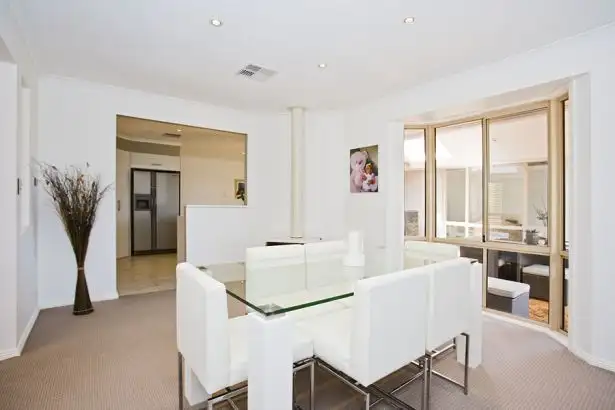 Sixth view of Homely house listing, 2 Crosby Court, Lakelands NSW 2282
