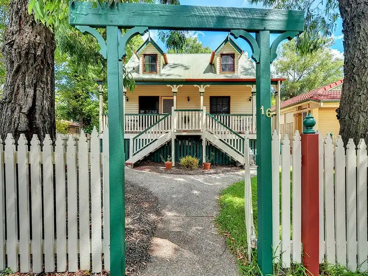 16 Elderslie Pl, Forest Lake QLD 4078