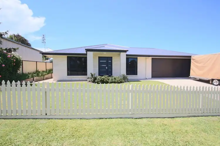 20 Laird Street, Tenterfield NSW 2372