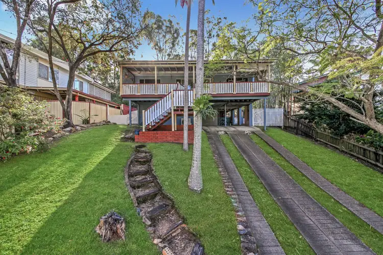 27 Yathong Court, Arana Hills QLD 4054