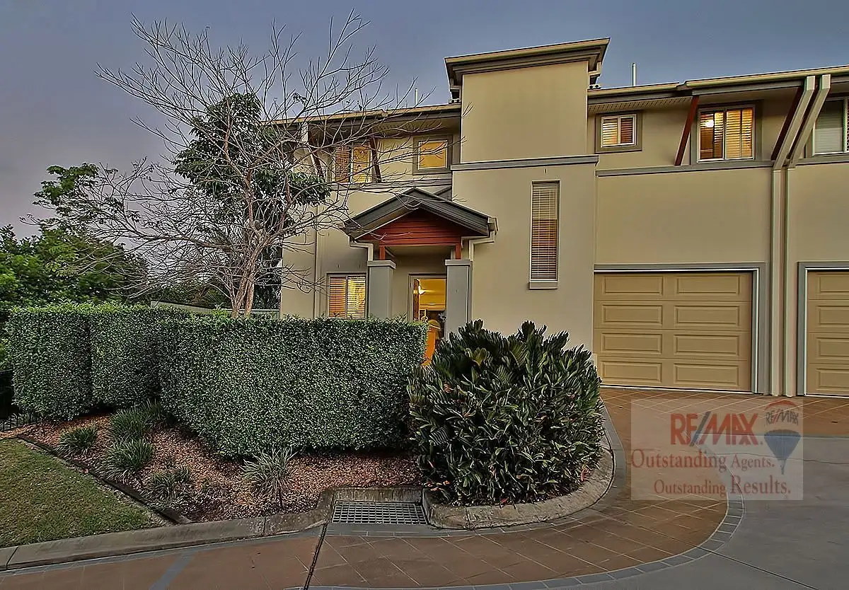 Main view of Homely townhouse listing, 1/88 Greenway Circuit, Mount Ommaney QLD 4074