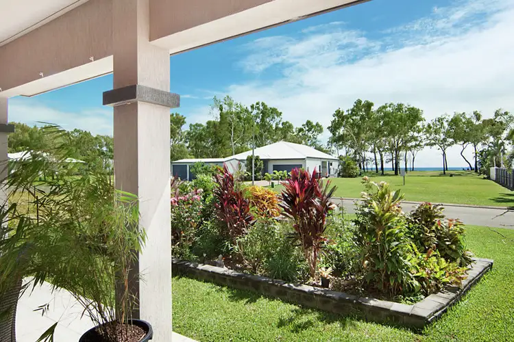 52 Augusta Dr, Balgal Beach QLD 4816