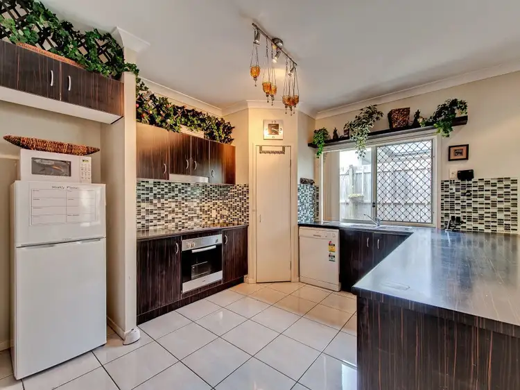 7 Carnarvon Crescent, Waterford QLD 4133