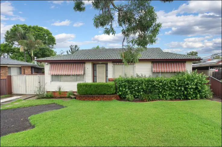 6 Melville Road, St Clair NSW 2759