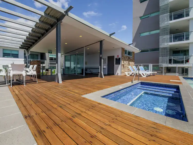 1213/10 Fifth Avenue, Palm Beach QLD 4221