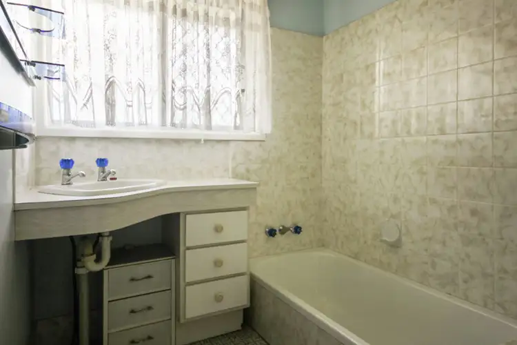 Sixth view of Homely house listing, 7 Honeysuckle Street, Mansfield QLD 4122