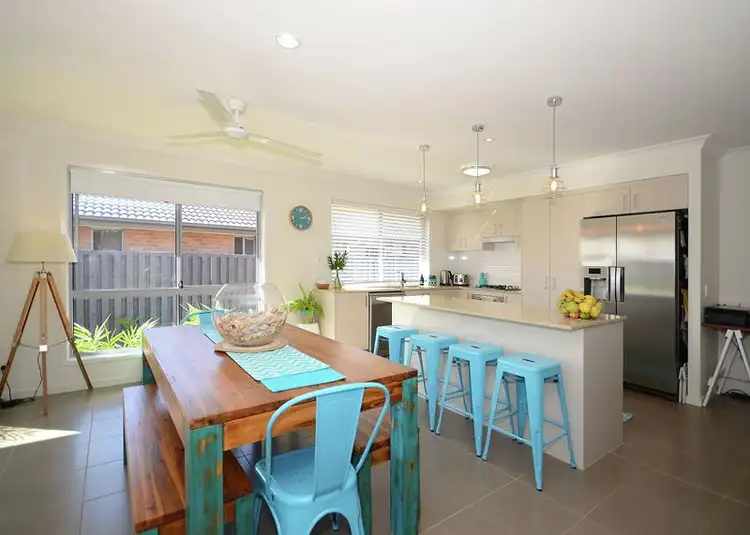 24 Oxley Circuit, Urraween QLD 4655