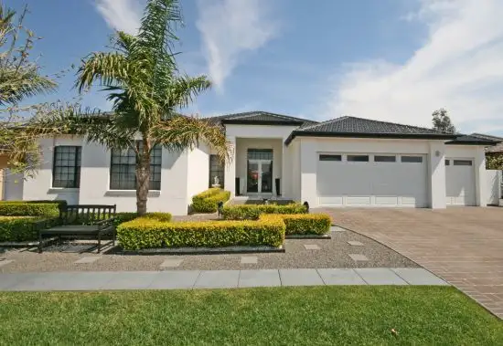 66 The Grange, Tamworth NSW 2340