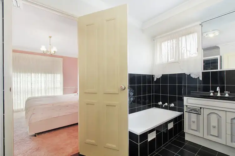 Fifth view of Homely house listing, 8 Carole Drive, Tamworth NSW 2340