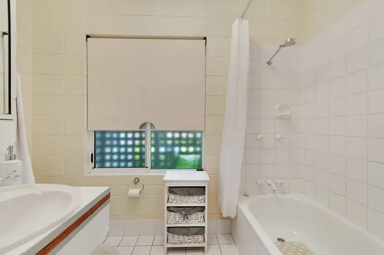 Fourth view of Homely villa listing, 2/12-14 Ireland Crescent, Whitfield QLD 4870