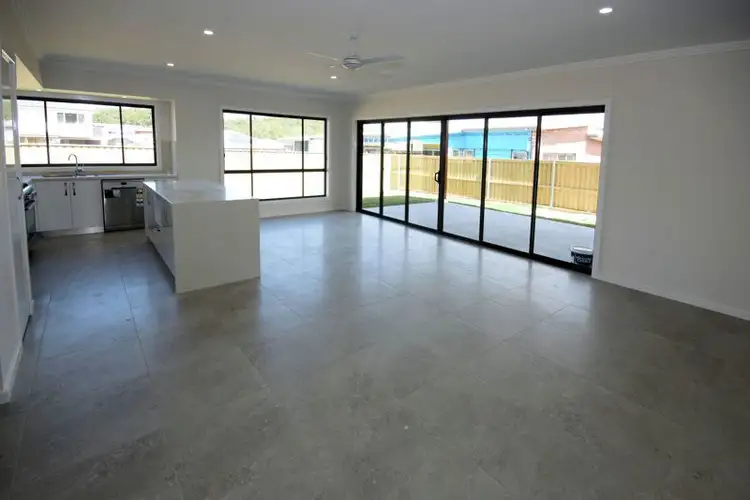 Sixth view of Homely house listing, 4 Ivory Circuit, Sapphire Beach NSW 2450