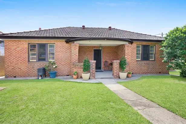 Main view of Homely house listing, 4 Swan Street, Cooks Hill NSW 2300