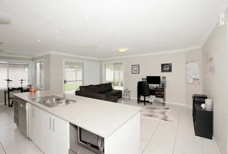 Sixth view of Homely house listing, 62 Mima Street, Glenfield Park NSW 2650