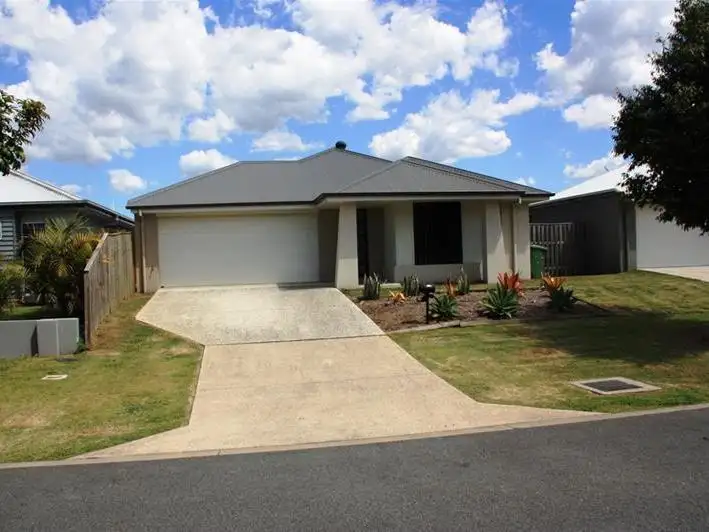 14 Plantation Crescent, Maudsland QLD 4210