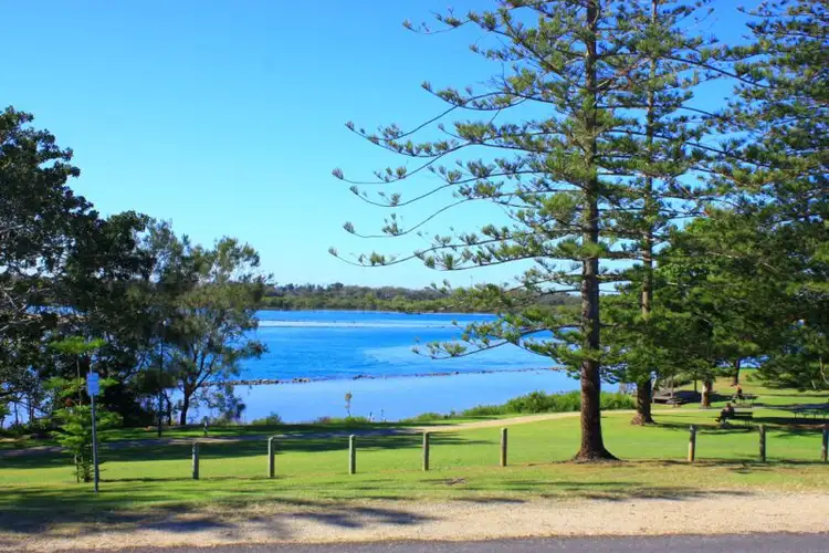 5 Morgo Street, Urunga NSW 2455