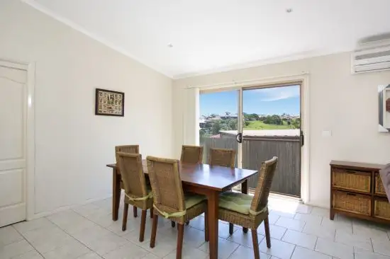 Sixth view of Homely villa listing, 2/12 Hurry Crescent, Warrawong NSW 2502