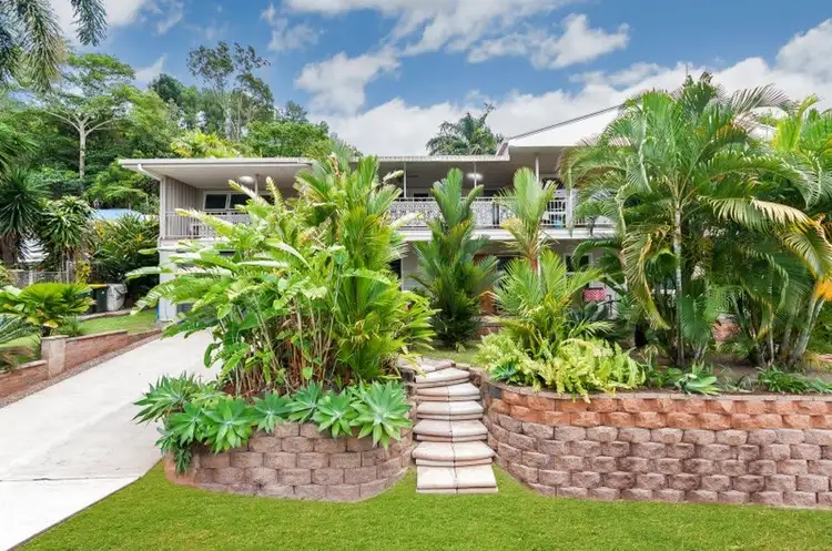 80 Hillview Crescent, Whitfield QLD 4870