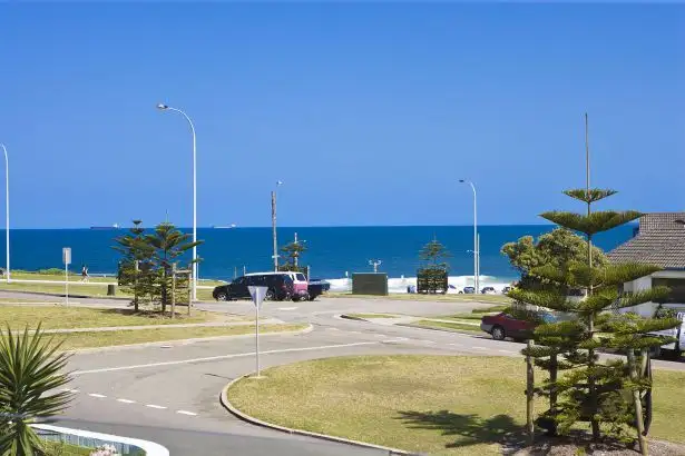 Second view of Homely house listing, 6 Parkway Avenue - OLD, Bar Beach NSW 2300