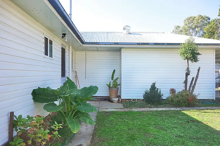 Fifth view of Homely house listing, 18 Jack Avenue, Mount Austin NSW 2650