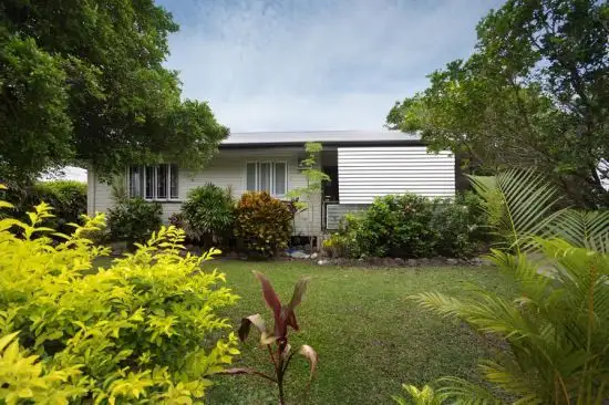 209 Greenslopes Street, Edge Hill QLD 4870