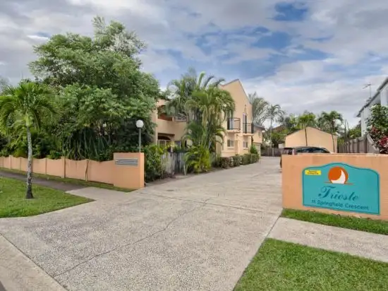 5/11 Springfield Crescent, Manoora QLD 4870