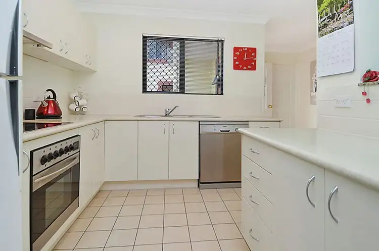Fifth view of Homely unit listing, 9 / 2200 Logan Road, Upper Mount Gravatt QLD 4122