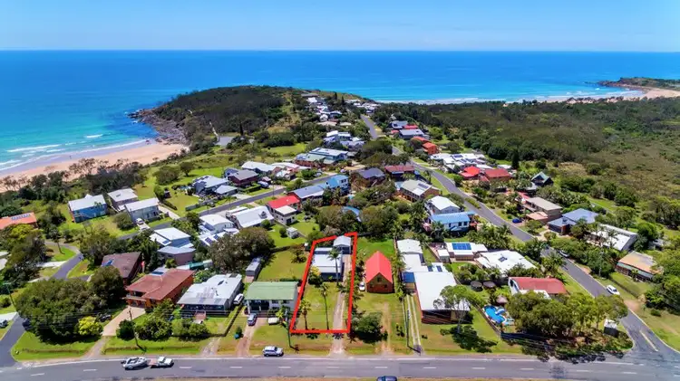 52 Arrawarra Road, Arrawarra Headland NSW 2456