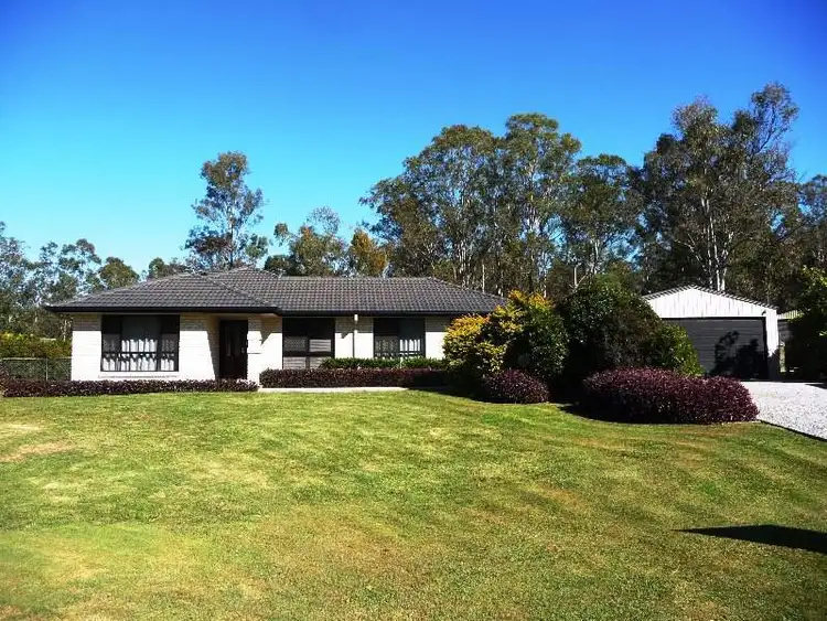 16 Pinto Place, Pine Mountain QLD 4306