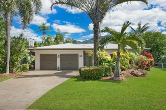 13 Meston Cres, Brinsmead QLD 4870