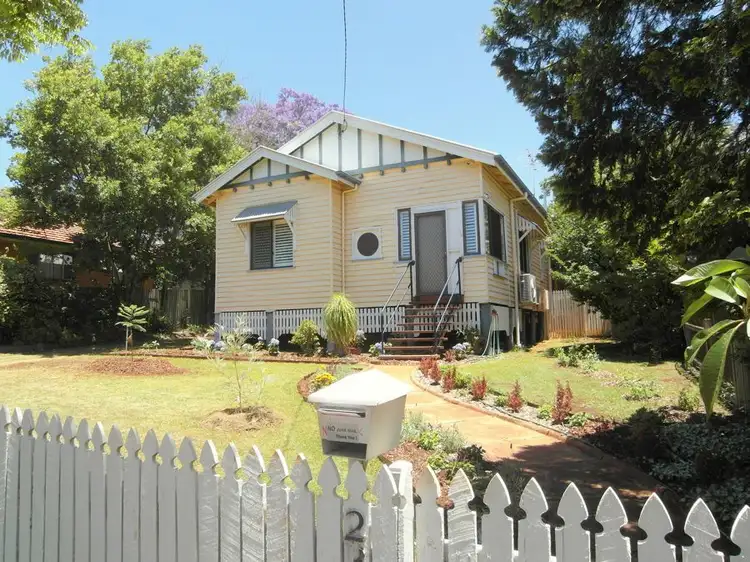 235 West Street, Harristown QLD 4350