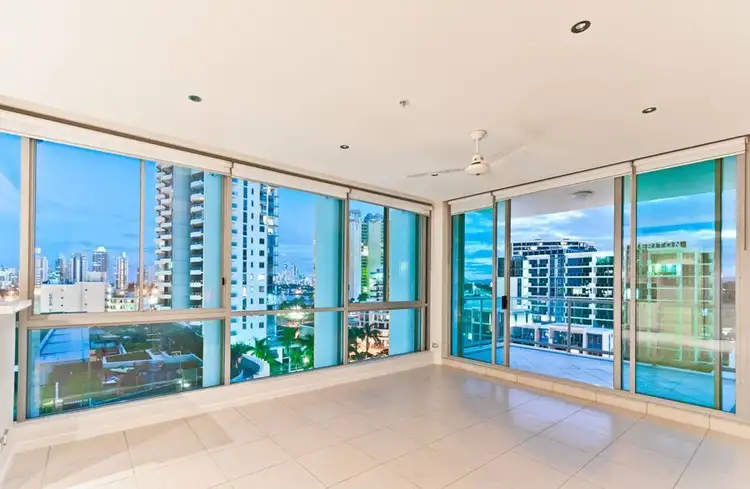 1108/1 Como Crescent, Southport QLD 4215