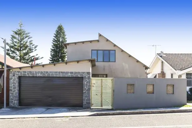 26 Helen Street - OLD, Merewether NSW 2291