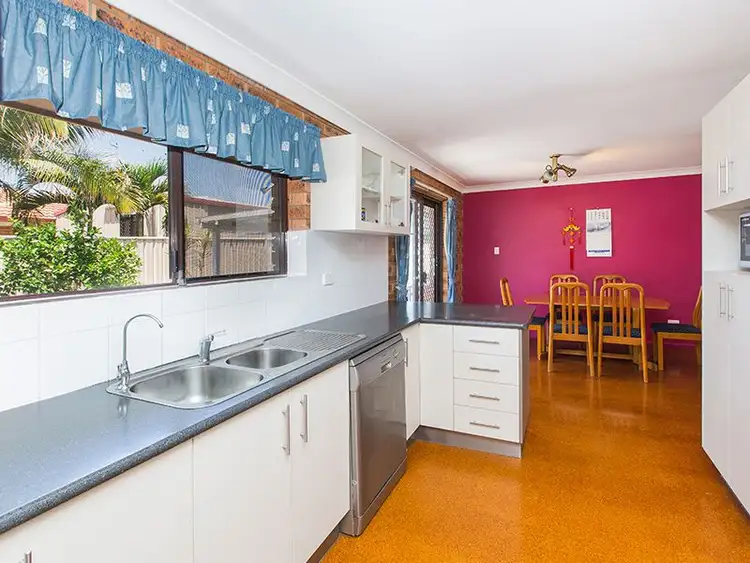 Fourth view of Homely house listing, 2 Agave Ct, Runcorn QLD 4113