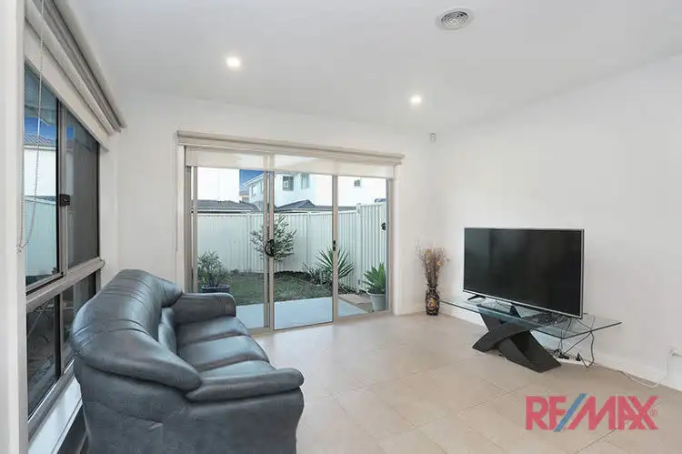 Fourth view of Homely townhouse listing, 6 Alia Lane, Hallam VIC 3803