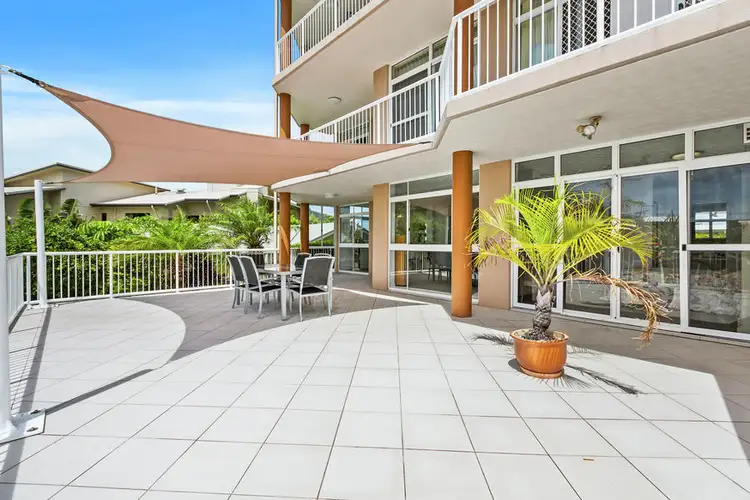 2/39-43 Tweed Street, Coolangatta QLD 4225