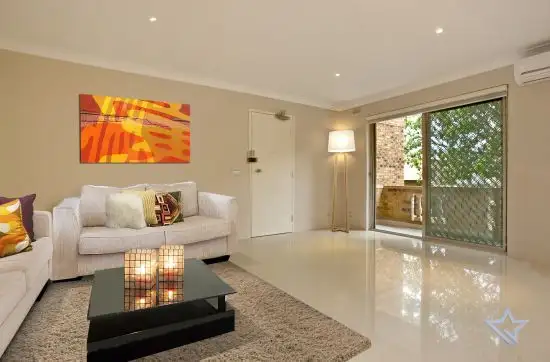 Main view of Homely unit listing, 2/4-6 Harold Street, Parramatta NSW 2150
