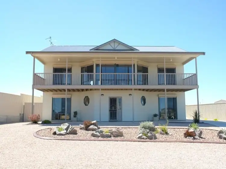 14 Sanders Street, Moonta Bay SA 5558