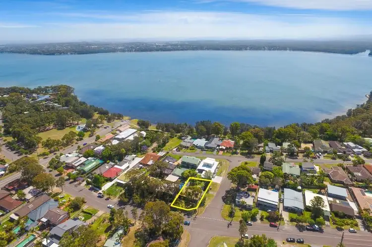 286 Buff Point Avenue, Buff Point NSW 2262