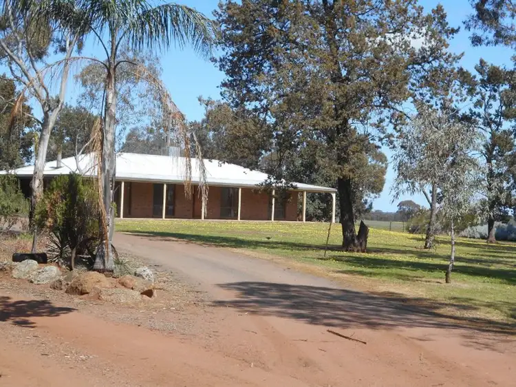 "GREEN HILLS", Berrigan NSW 2712