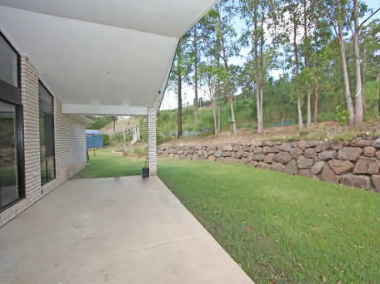 32 Roberts Drive, Maudsland QLD 4210