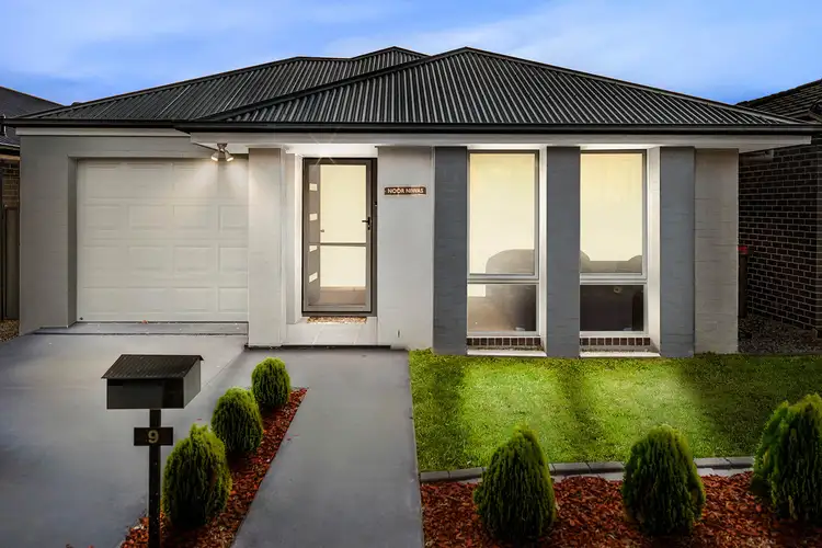 9 Server Avenue, Jordan Springs NSW 2747