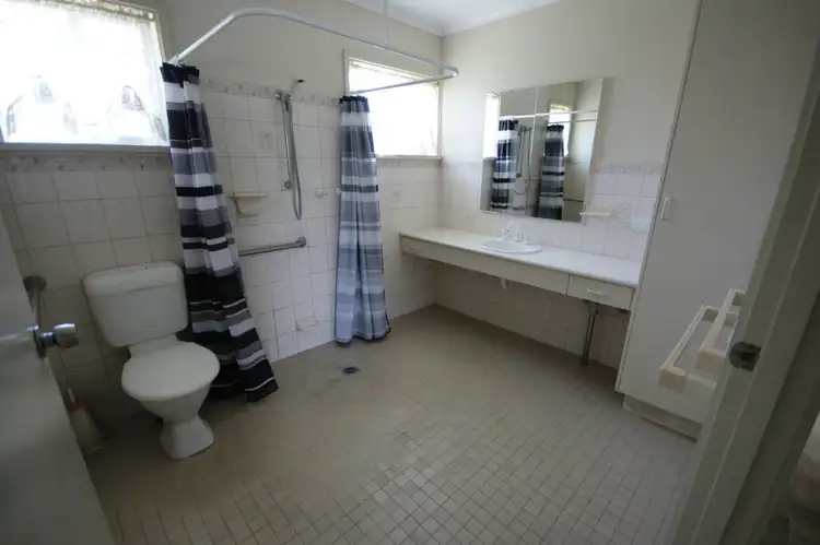 Fifth view of Homely house listing, 1/335 Wood St, Deniliquin NSW 2710