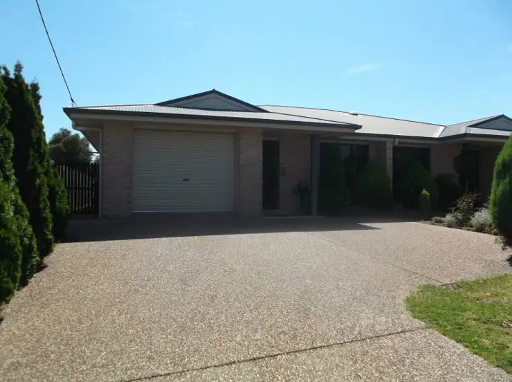 Main view of Homely unit listing, 1/118 Sugarloaf Road, Stanthorpe QLD 4380
